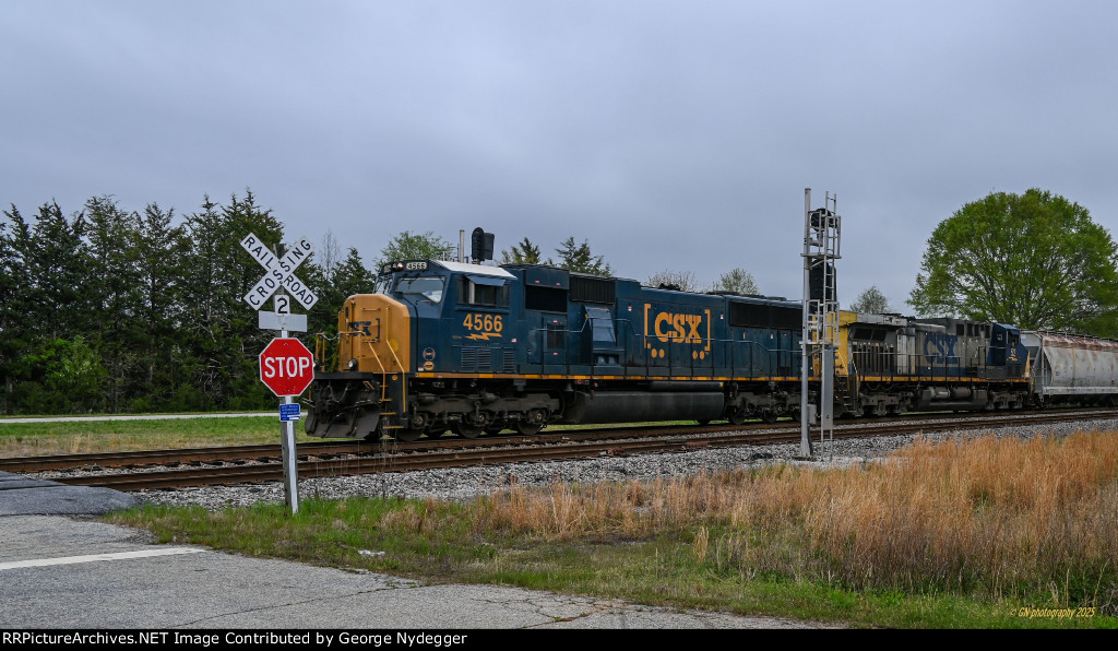 CSX 4566 & 52